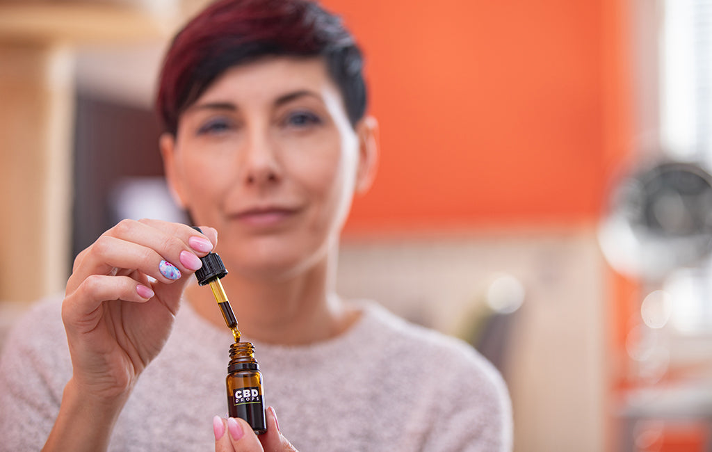 8 Benefits of Using CBD for Menopause Symptoms